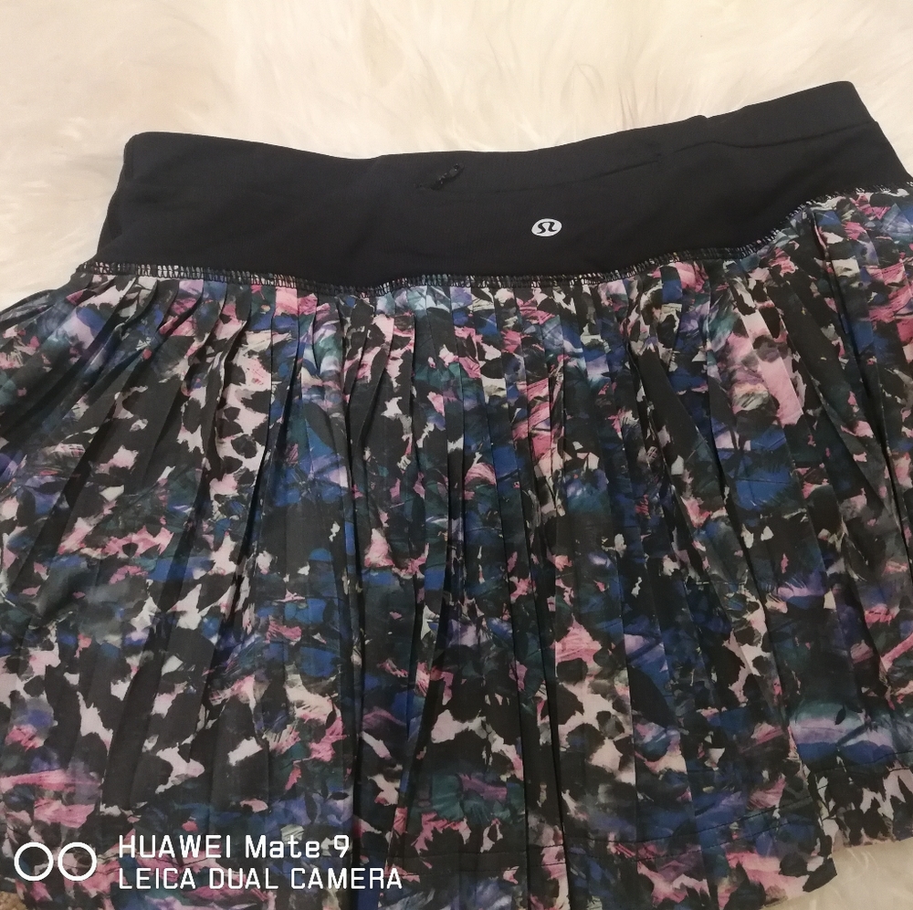 Lululemon skirt short